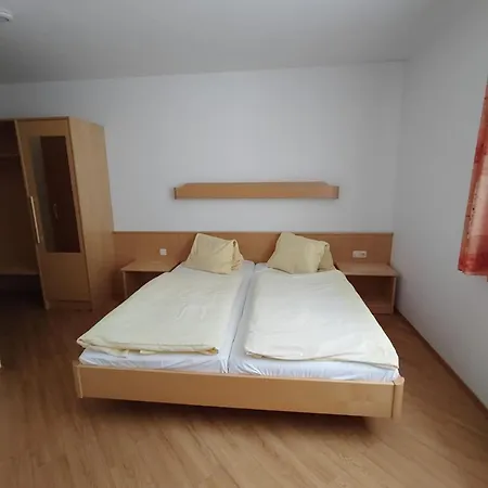 Kaerntnerhof Stuhleck イン