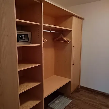 Kaerntnerhof Stuhleck イン