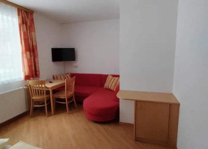 Kaerntnerhof Stuhleck 여관 *