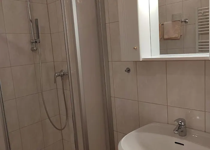 Kaerntnerhof Stuhleck 여관 *